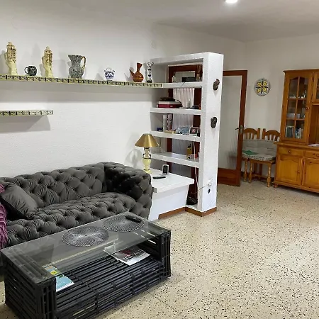 отдельный этаж-апартаменты в традиционном испанском доме Apartment Pratdip