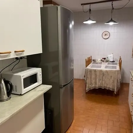 отдельный этаж-апартаменты в традиционном испанском доме Apartment *