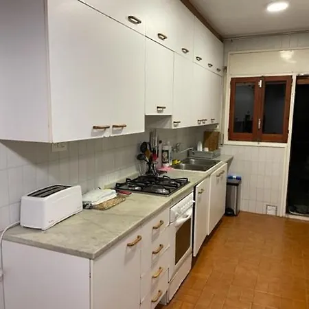 отдельный этаж-апартаменты в традиционном испанском доме Apartment *