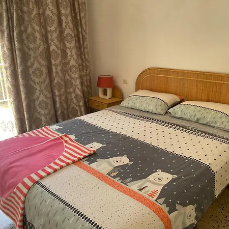 отдельный этаж-апартаменты в традиционном испанском доме Apartment Pratdip