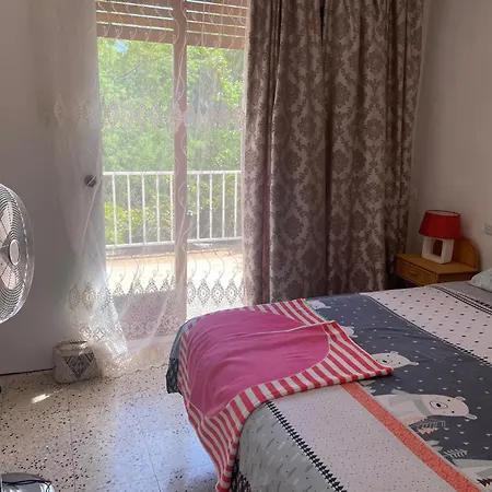 отдельный этаж-апартаменты в традиционном испанском доме Apartment Pratdip