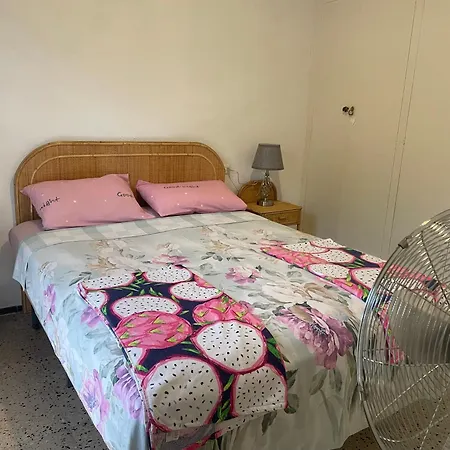 Apartment отдельный этаж-апартаменты в традиционном испанском доме Pratdip